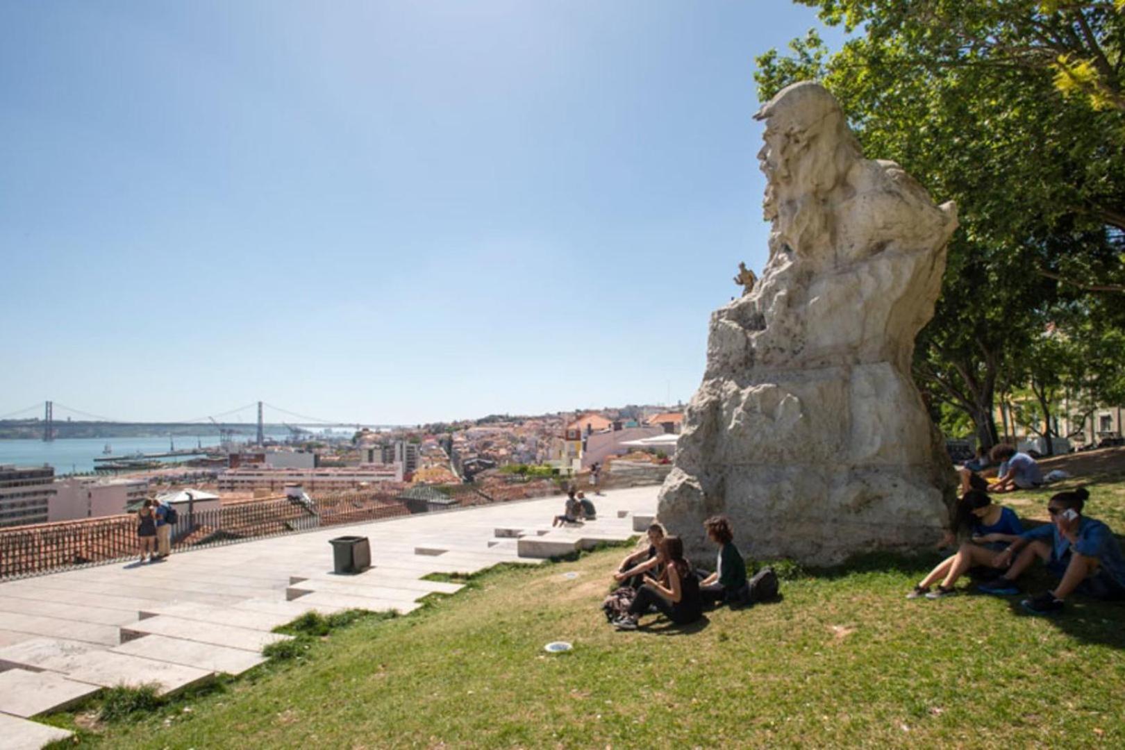 Guestready - Exclusive Apartment At Sao Bento Lisbon Exterior photo